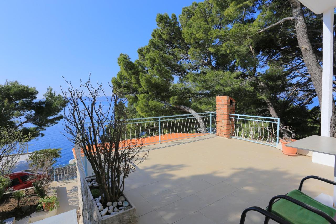 Rooms with a parking space Brela, Makarska - 17281 Exteriör bild